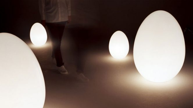 Easter Furniture: L'Uovo Floor Lamp by Shigeru Uchida