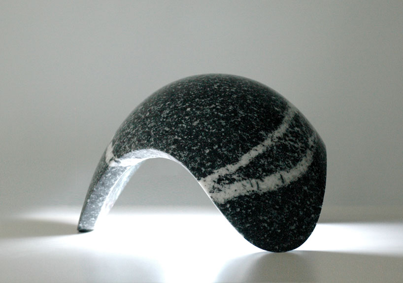 Landing 200 Lamp by Kim HyunJoo