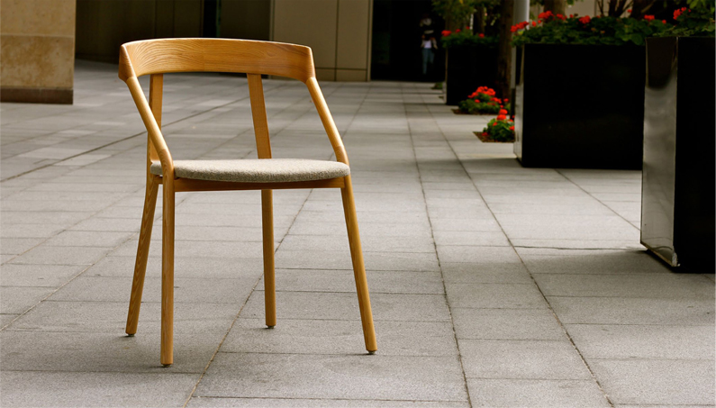 Yi Chair by Michael Young