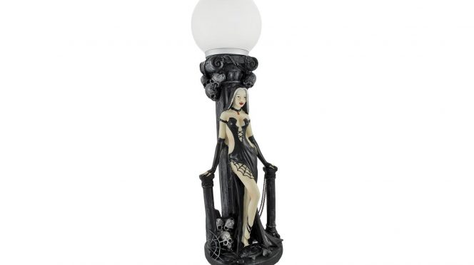 #SohoHalloween: Sexy Vampiress Globe Table Lamp