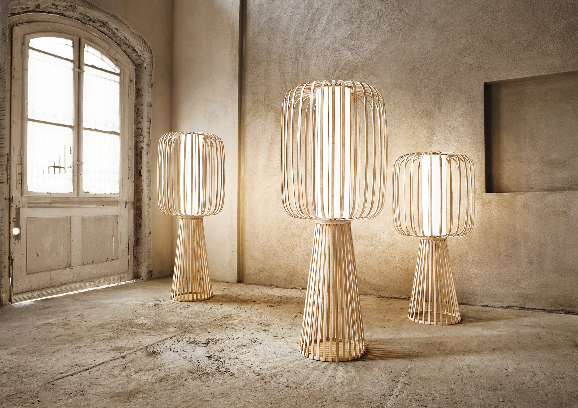 MOOLIN Floor Lamp by lasfera