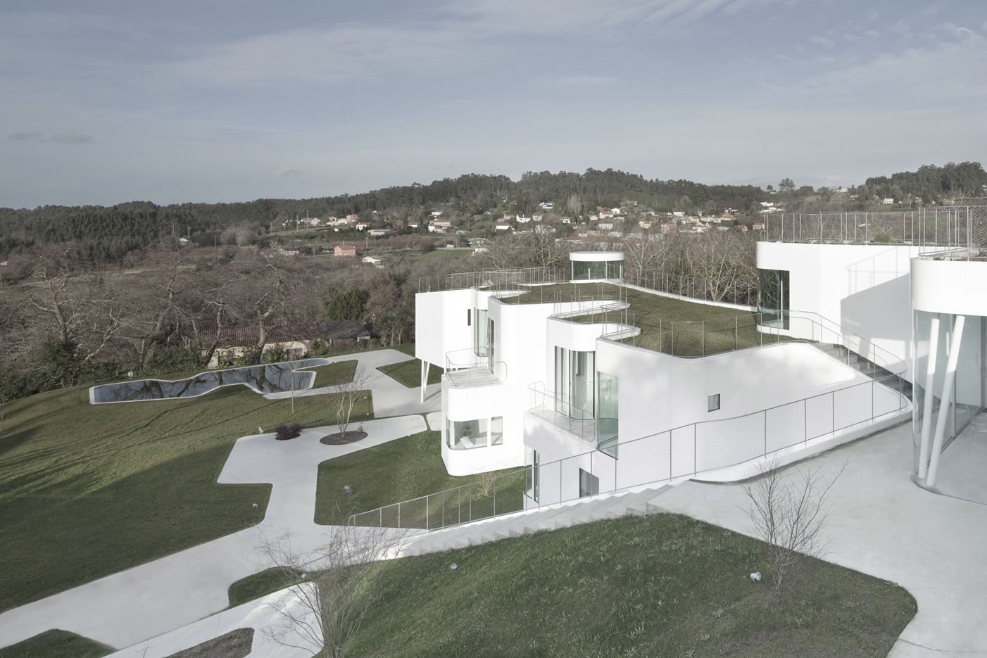 Casa V in Oleiros, La Coruña by DOSIS
