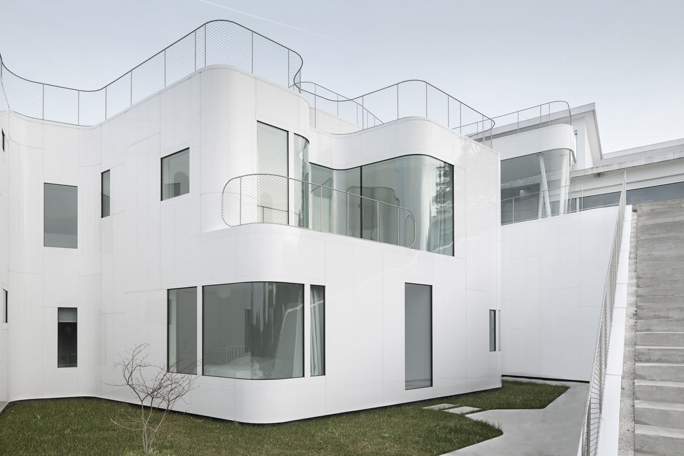Casa V in Oleiros, La Coruña by DOSIS
