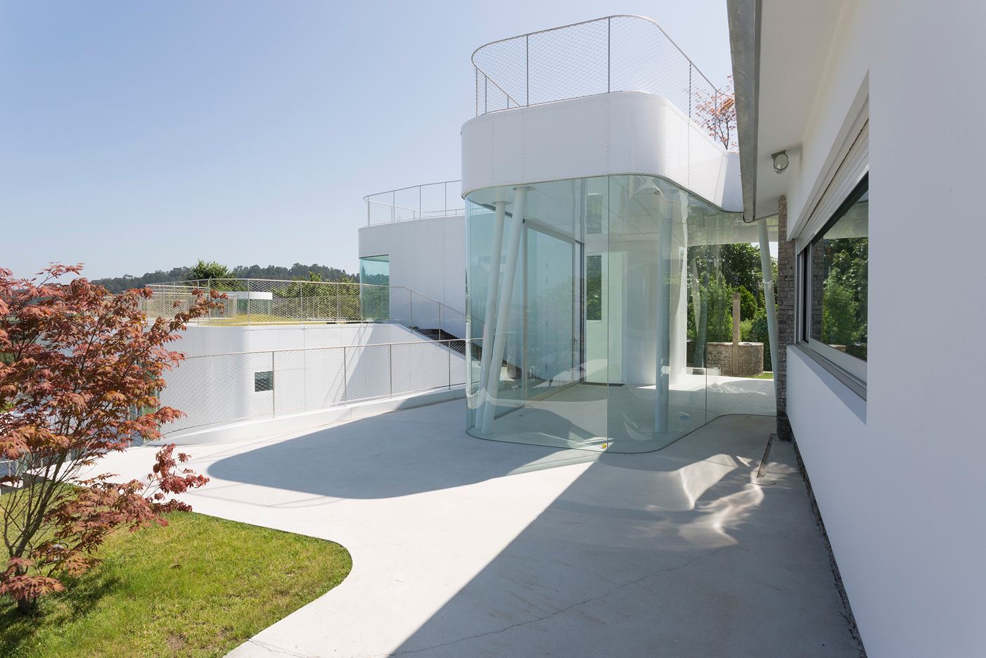 Casa V in Oleiros, La Coruña by DOSIS