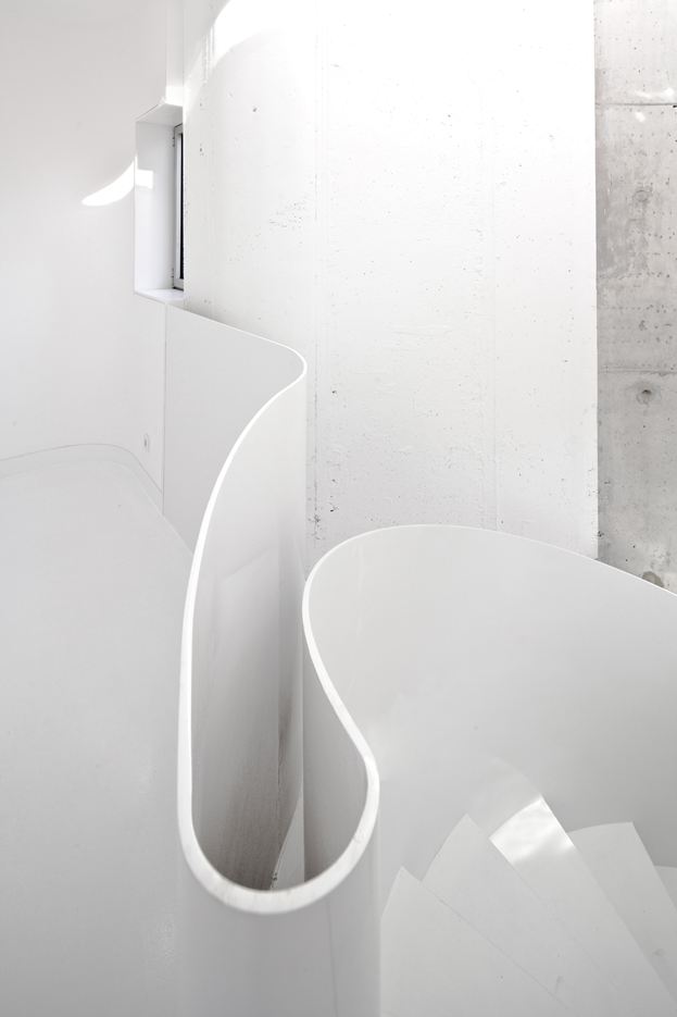 Casa V in Oleiros, La Coruña by DOSIS