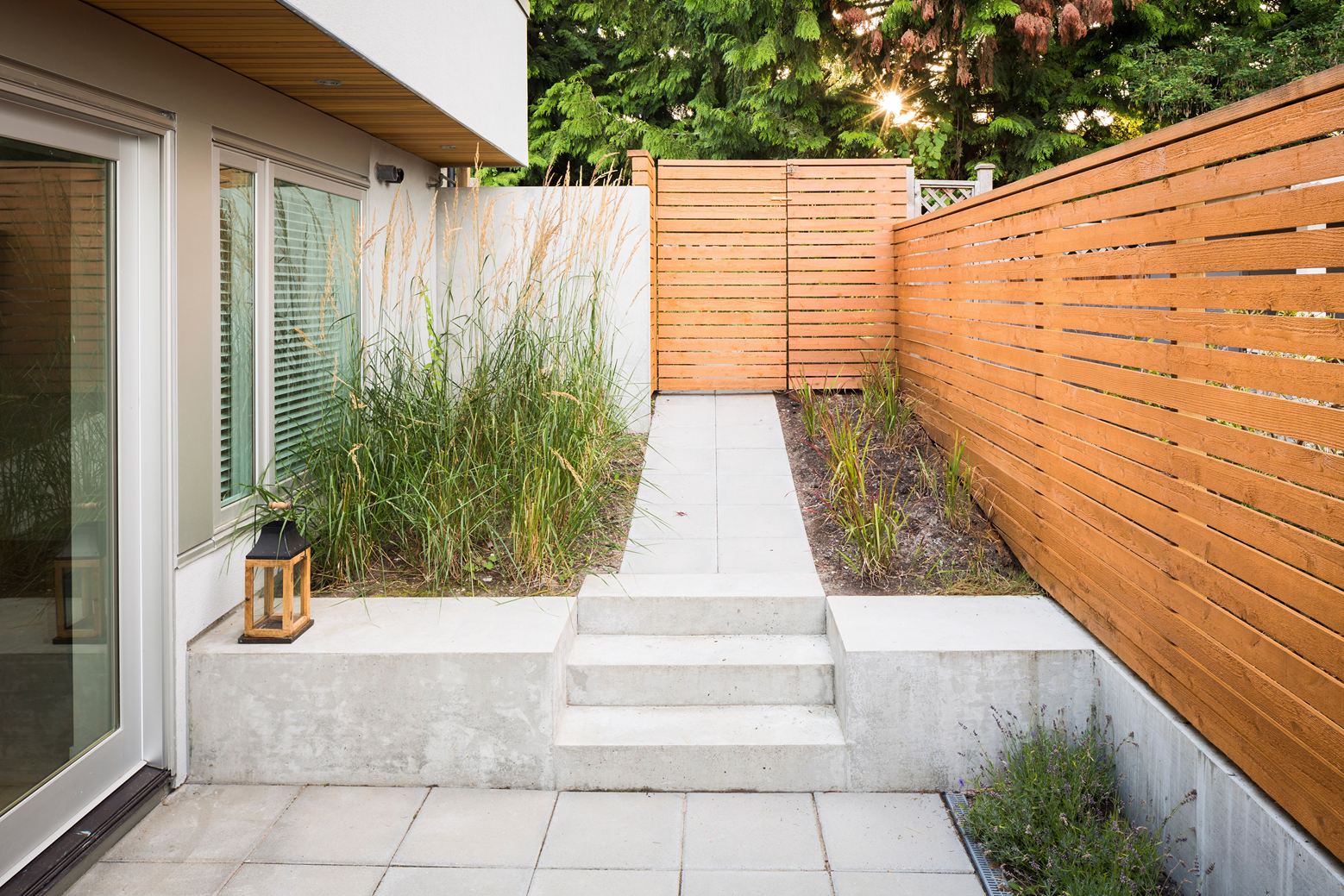Heather Street Residence in Vancouver, Canada by Frits de Vries