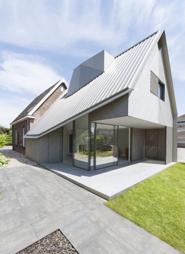 House W in Duiven, The Netherlands by Studio Prototype