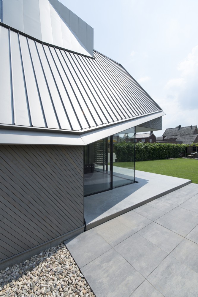 House W in Duiven, The Netherlands by Studio Prototype