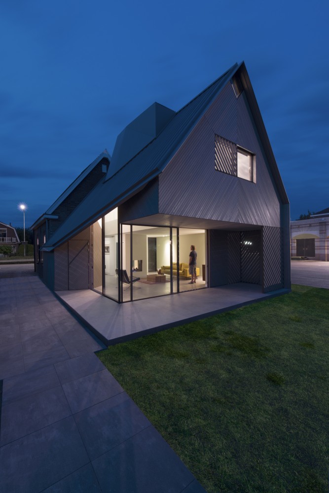 House W in Duiven, The Netherlands by Studio Prototype