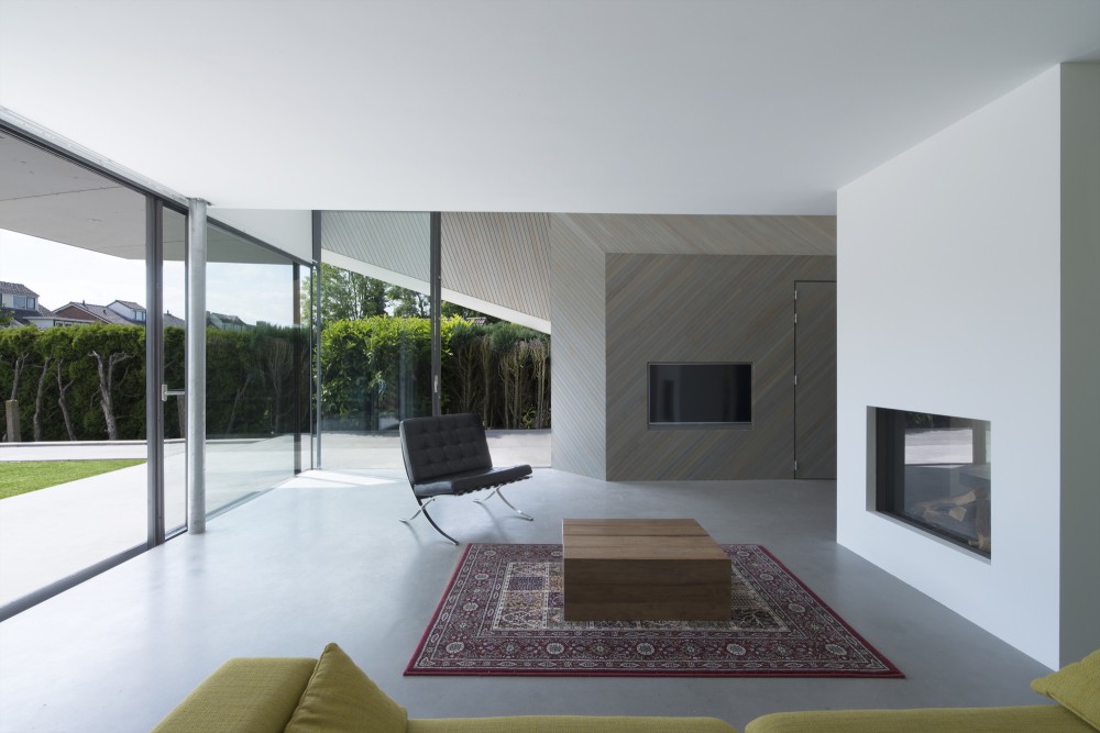 House W in Duiven, The Netherlands by Studio Prototype
