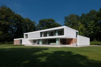 HS Residence in Brugge, Belgium by Cubyc Architects