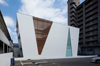 House in Kitakyushu, Japan by Masao Yahagi Architects