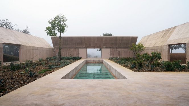 Villa Além in Alentejo, Portugal by Valerio Olgiati