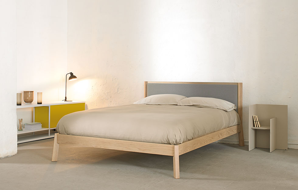 Breda Bed by Punt Mobles
