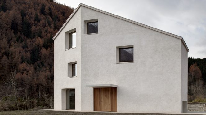 House at Mill Creek in Mühlen in Taufers, Italy by Pedevilla Architekten