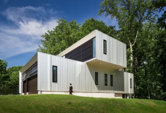 Bridge House in McLean, Virginia by Höweler + Yoon Architecture