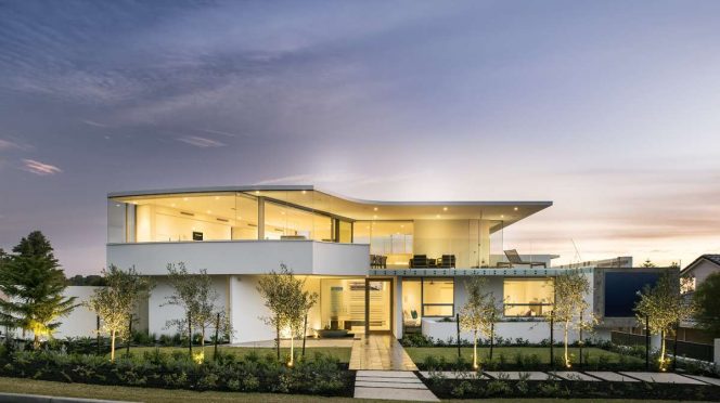 City Beach House in Perth, Australia by Cambuild & Banham Architects