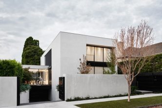Kent House in Melbourne, Australia by David Watson Architect & AGUSHI Builders