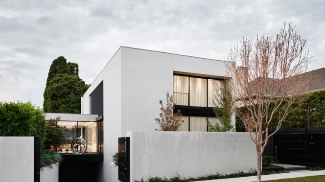 Kent House in Melbourne, Australia by David Watson Architect & AGUSHI Builders