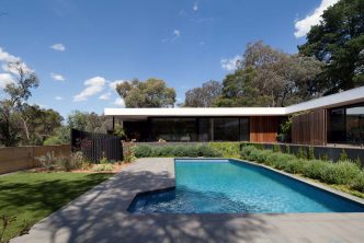 House in Park Orchards, Australia by Pleysier Perkins