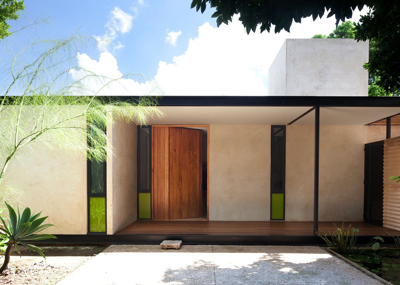 Itzimna House in Mérida, Mexico by Reyes Rios + Larrain Arquitectos
