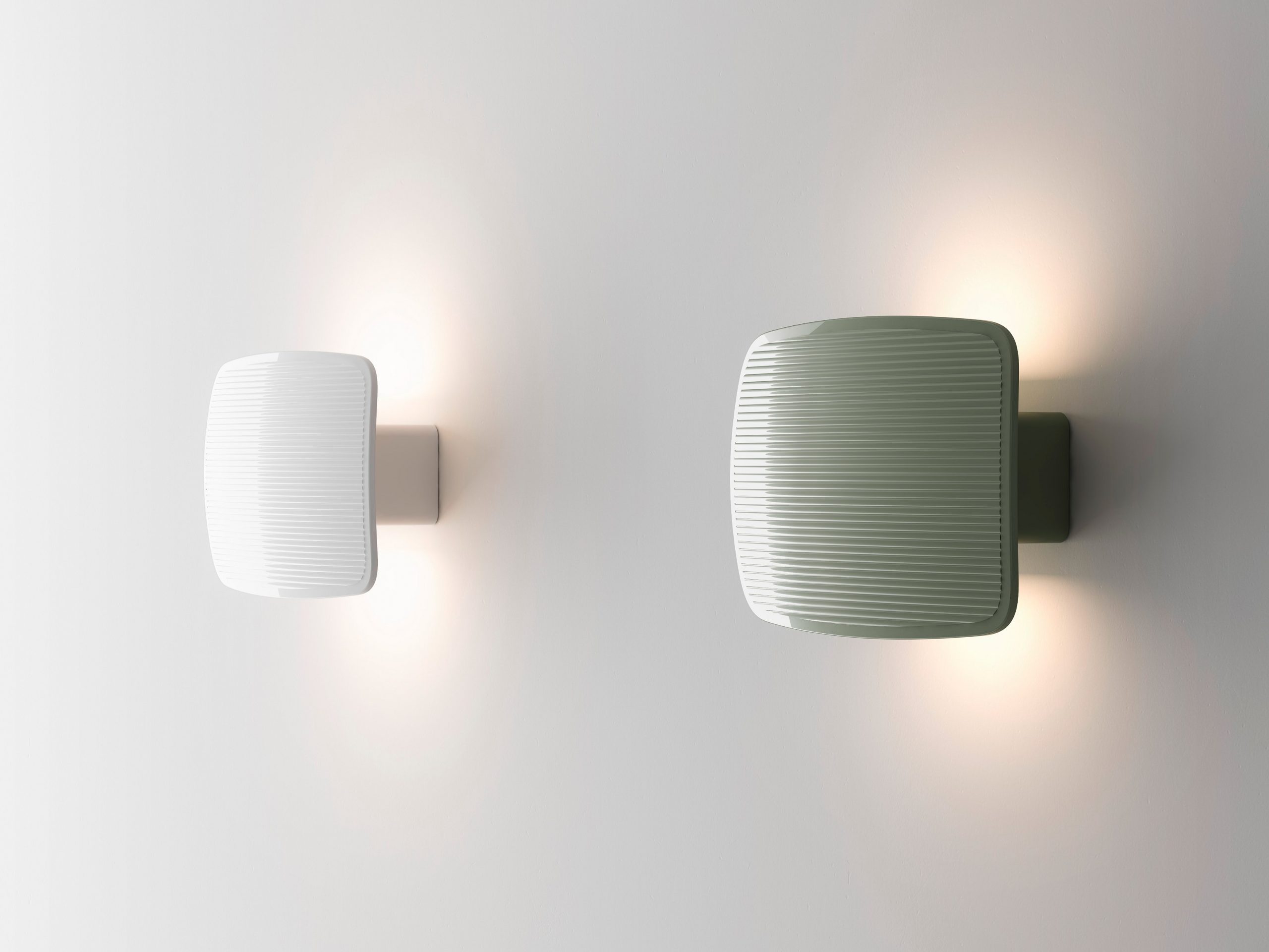 Titlis Wall Lamp by Giulio Iacchetti for FontanaArte