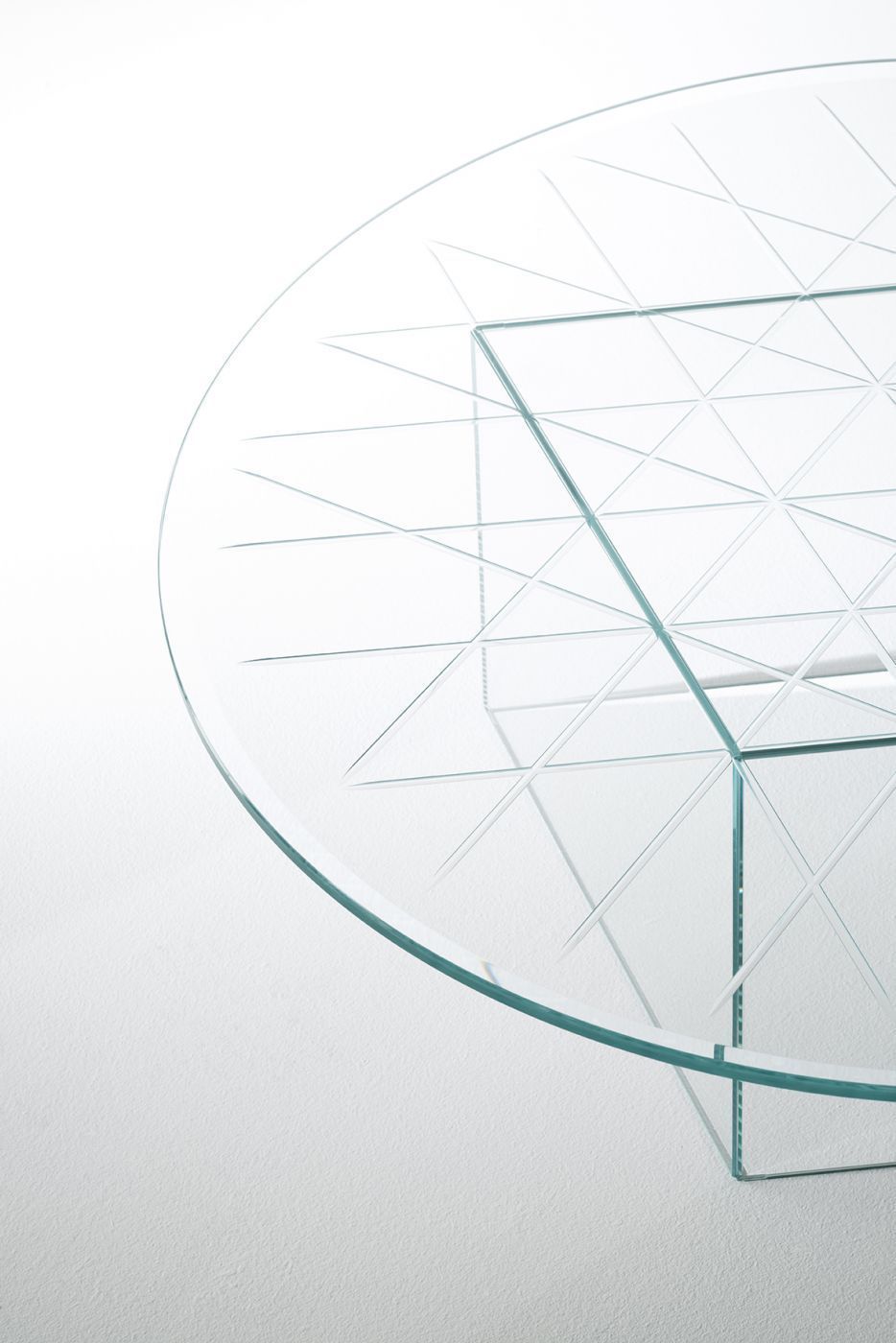 Twinkle Table by Chiara Andreatti for Glas Italia