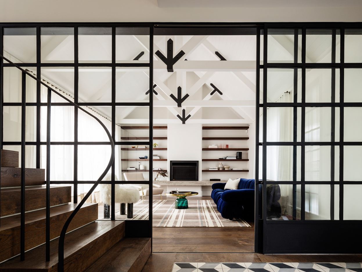 Balancing Home in Sydney, Australia by Luigi Rosselli Architects