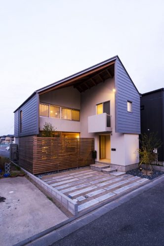 Cardigan Cardigan!! House in Niigata Prefecture, Japan by Takeru Shoji Architects