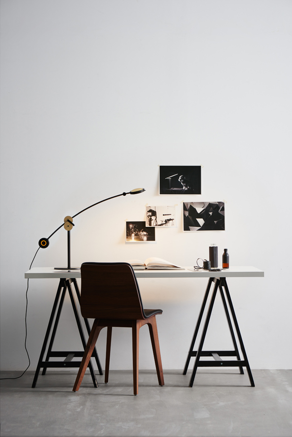 Planet Table Lamp by Chao-Cheng Chen for SEEDDESIGN