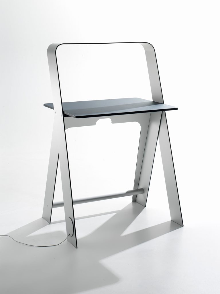 Light Desk by Torafu Architects