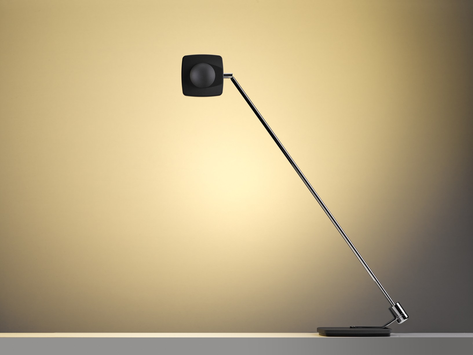 Kelveen Lamp by Oligo