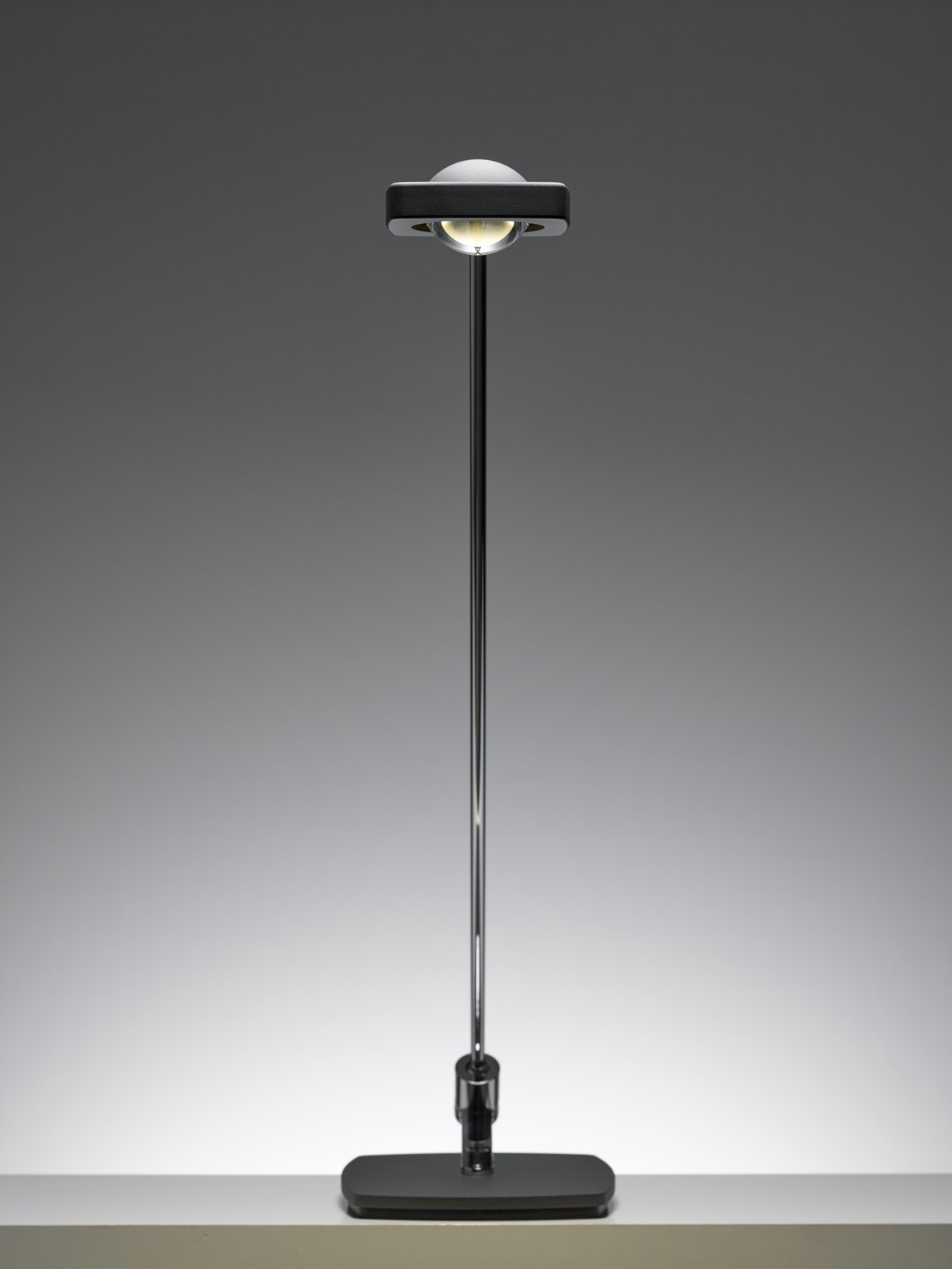 Kelveen Lamp by Oligo