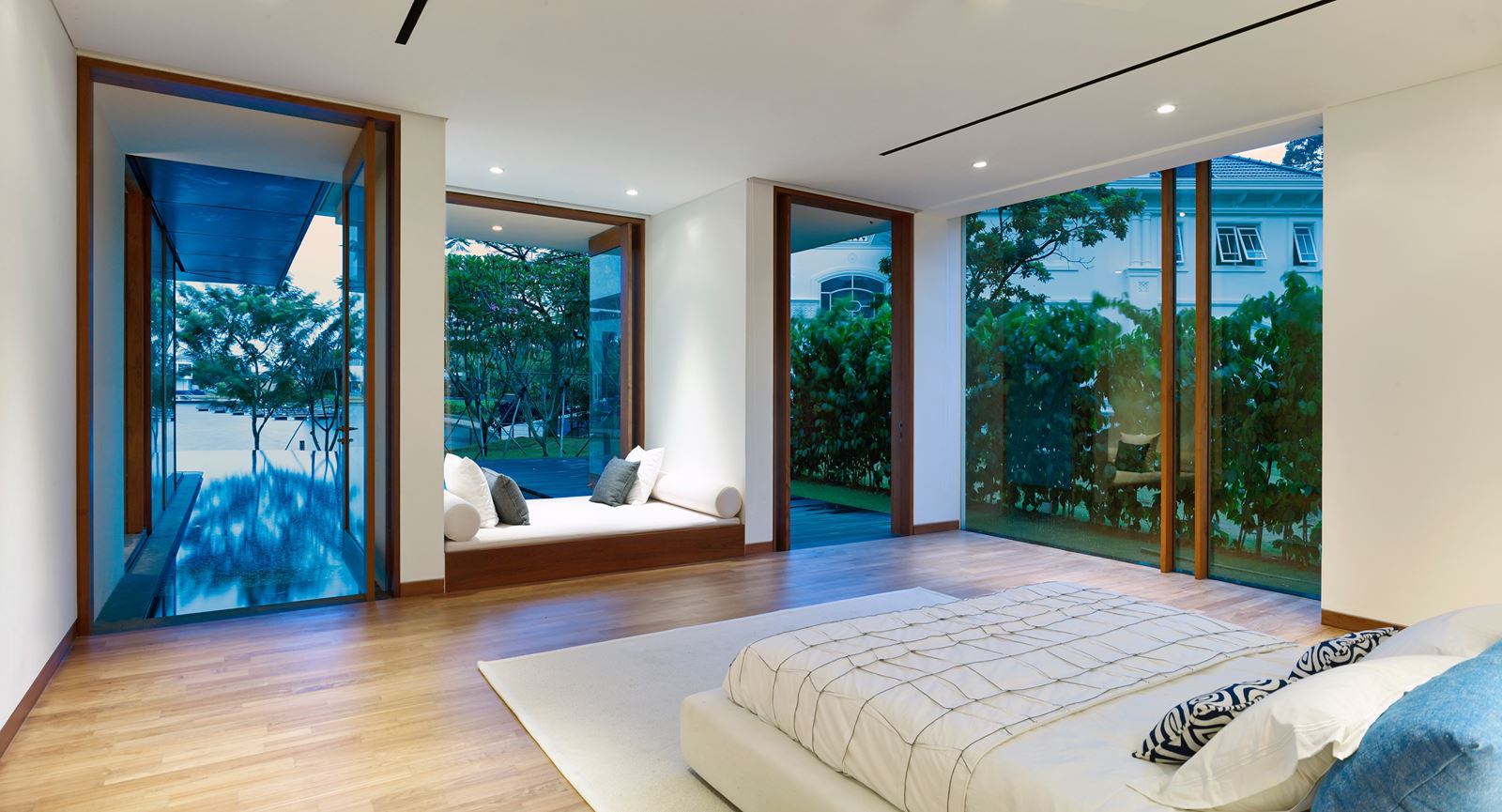 No.2 Residence in Singapore by Robert Greg Shand Architects