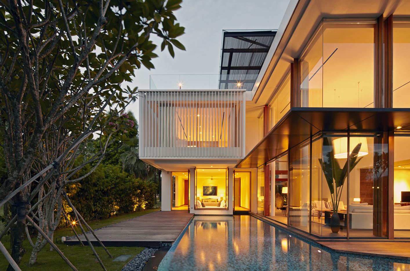 No.2 Residence in Singapore by Robert Greg Shand Architects