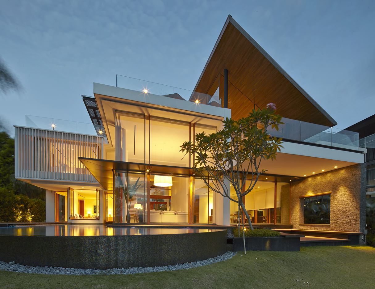 No.2 Residence in Singapore by Robert Greg Shand Architects