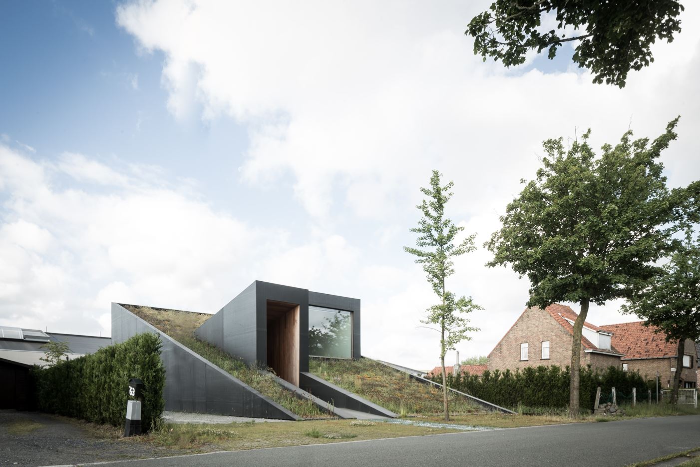 House PIBO in Gent, Belgium by OYO