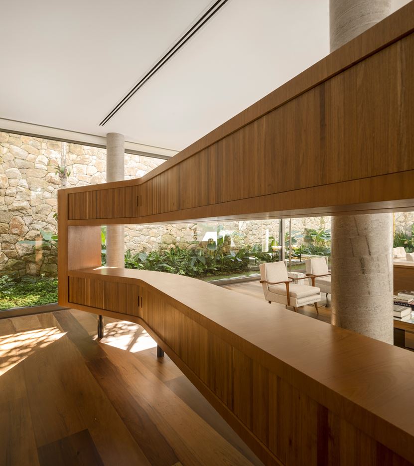 C House in São Paulo, Brazil by Studio Arthur Casas