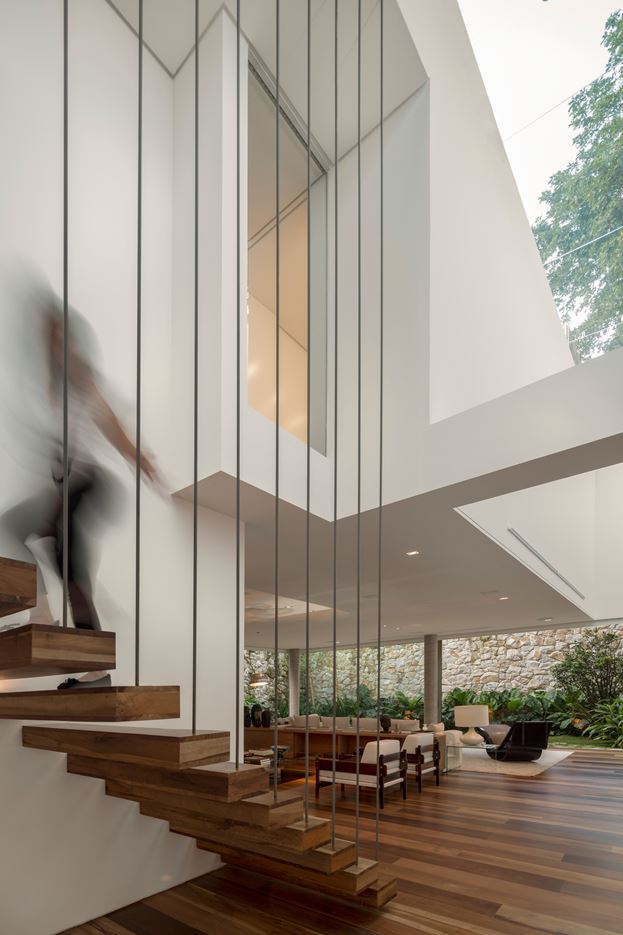 C House in São Paulo, Brazil by Studio Arthur Casas