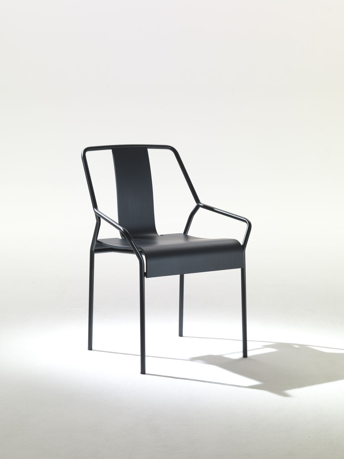 Dao Chair by Shin Azumi