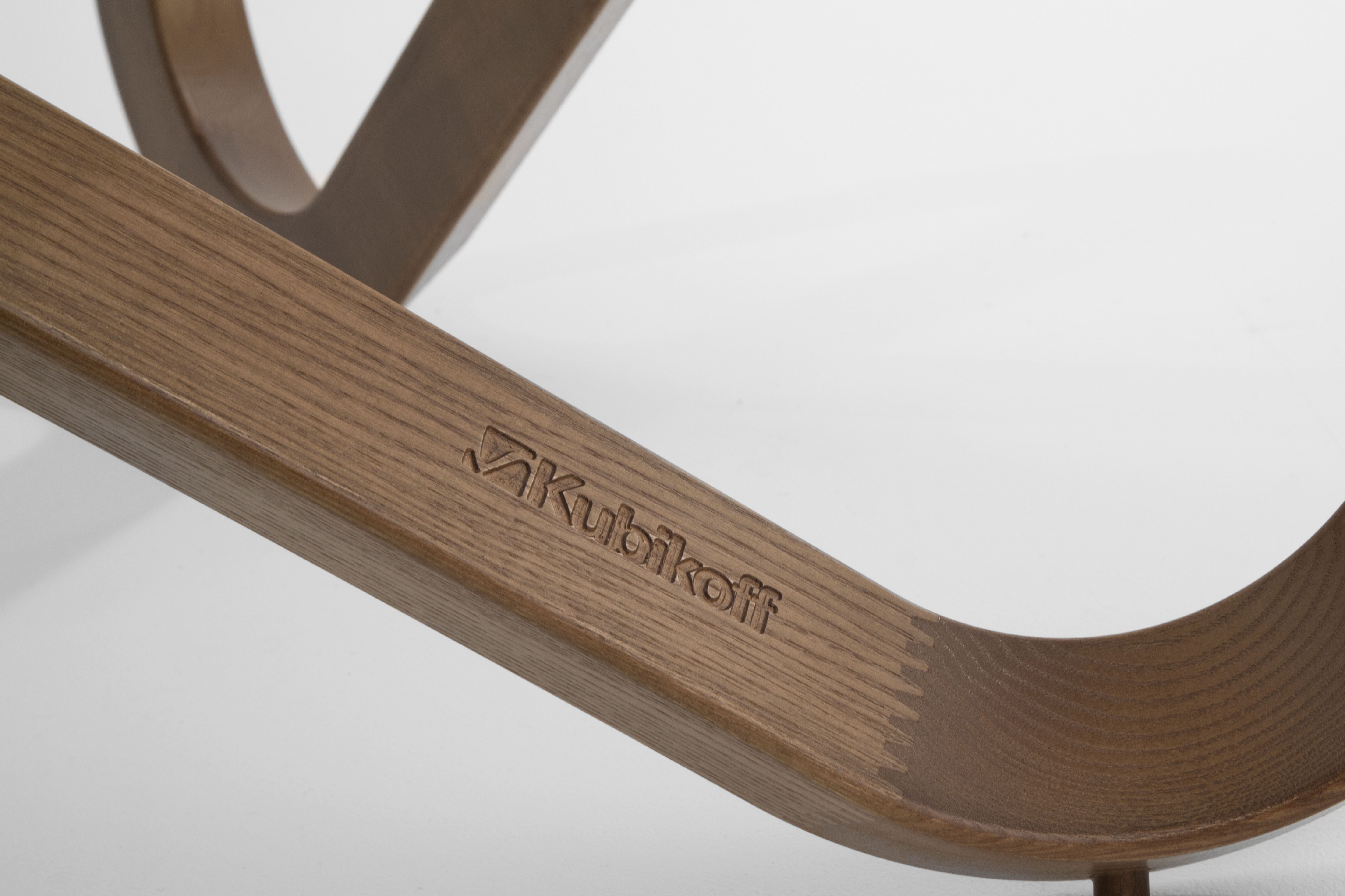 Libra Coffee Table Base by KUBIKOFF