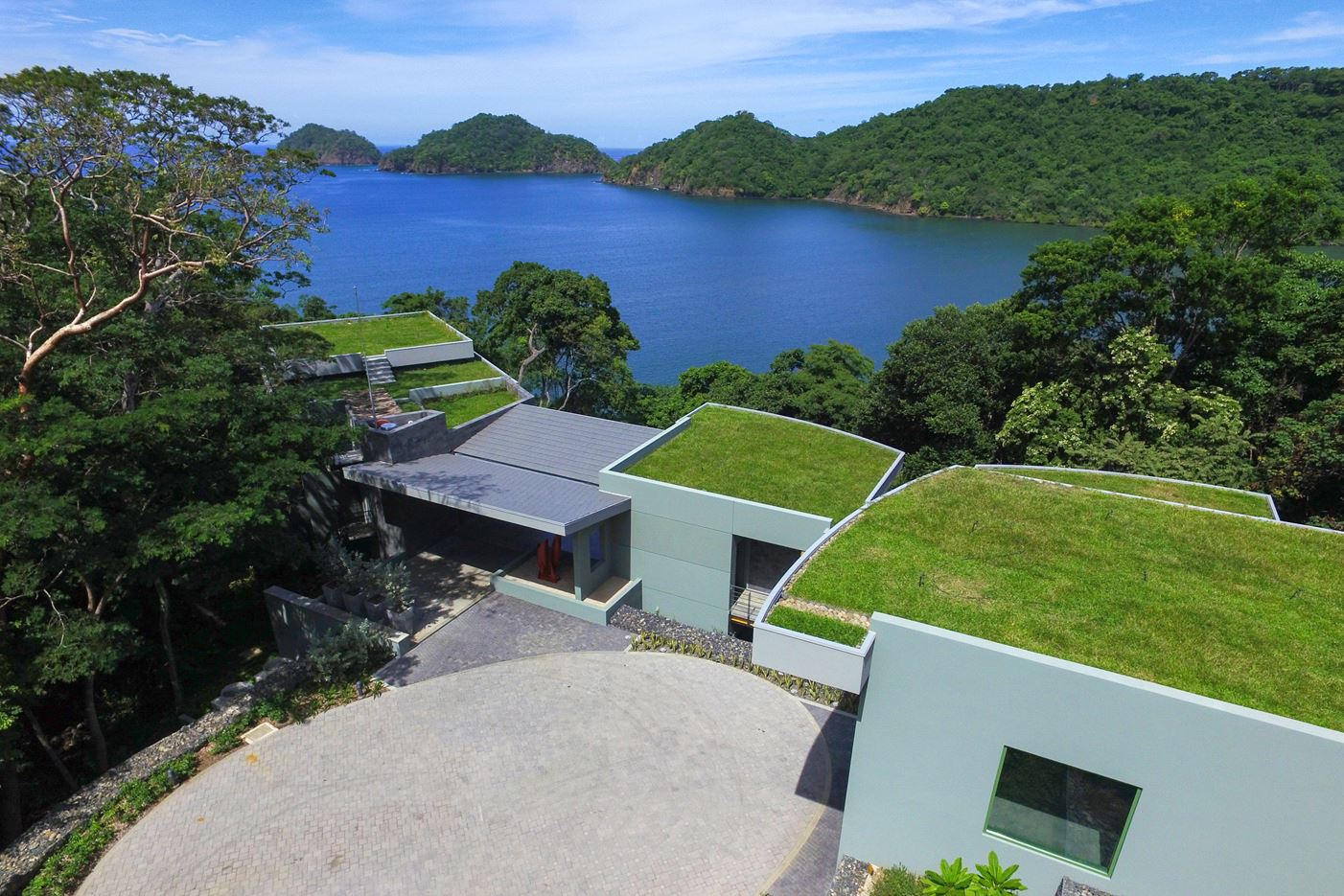 Casa Magayon in Papagayo, Costa Rica by SARCO Architects
