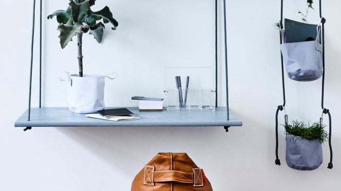 Hang Desk by TRIMM COPENHAGEN