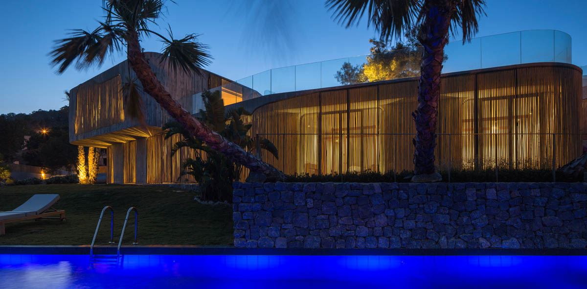 Mediterraneo 01 Villa in Ibiza, Spain by METROAREA
