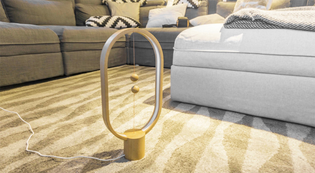 Heng Balance Lamp by Li Zanwen