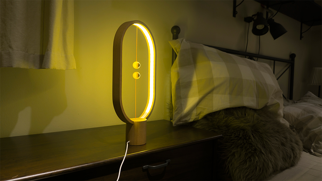 Heng Balance Lamp by Li Zanwen