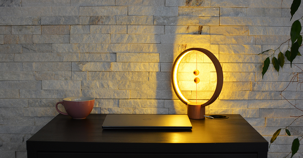 Heng Balance Lamp by Li Zanwen