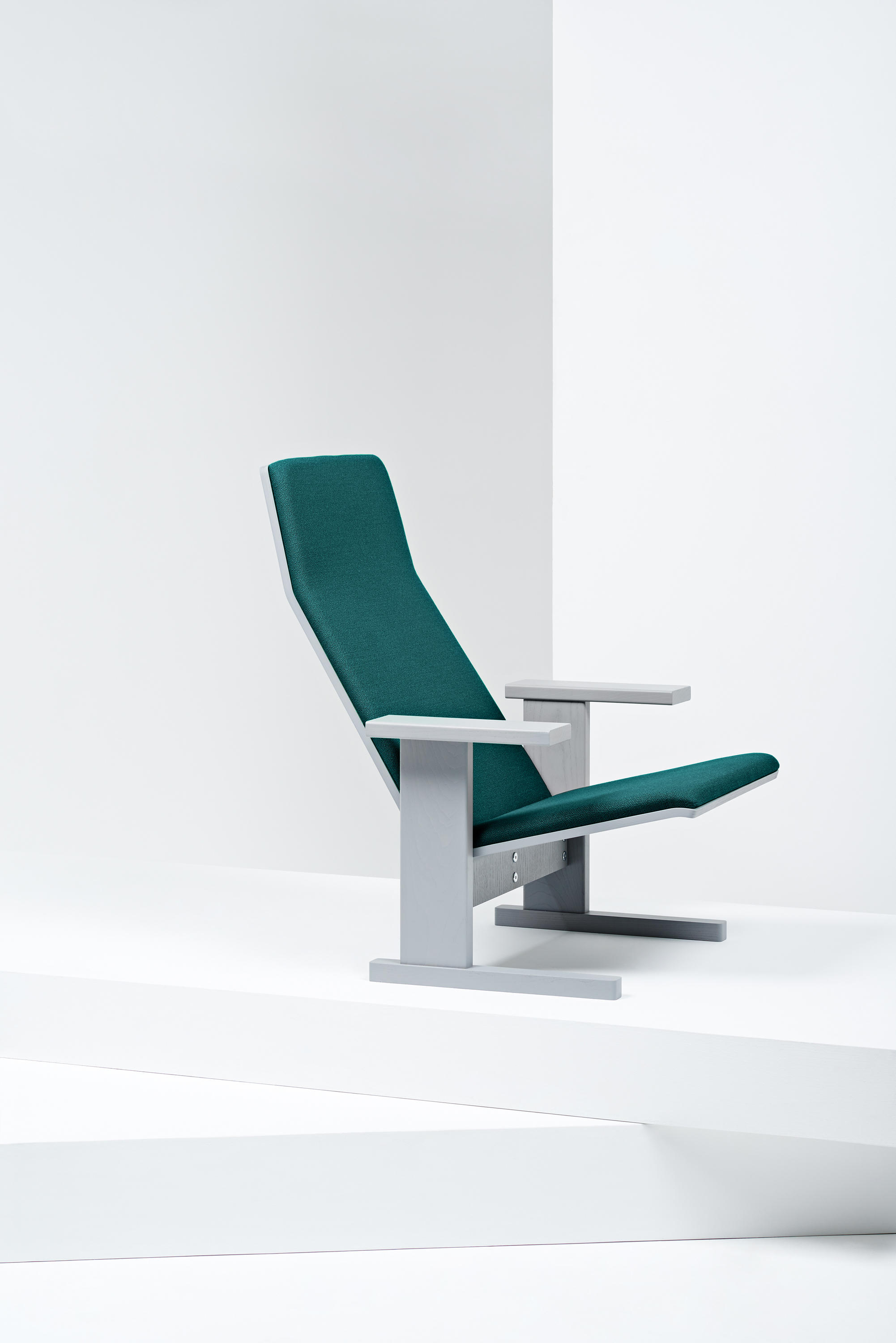 Quindici Lounge Chair by Mattiazzi