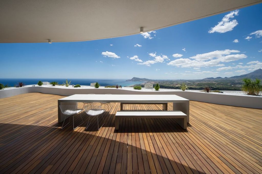 Apartment in The Sun in Alicante, Spain by Filip Deslee