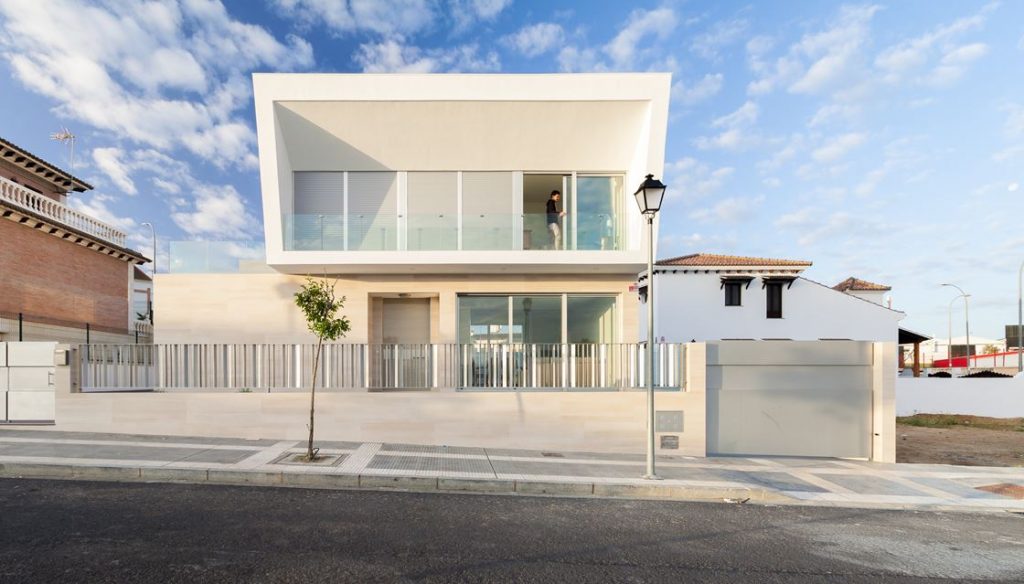 Bezel House in Lepe, Spain by Gonzalez Morgado Arquitectura